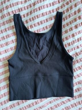 Black vneck workout tank